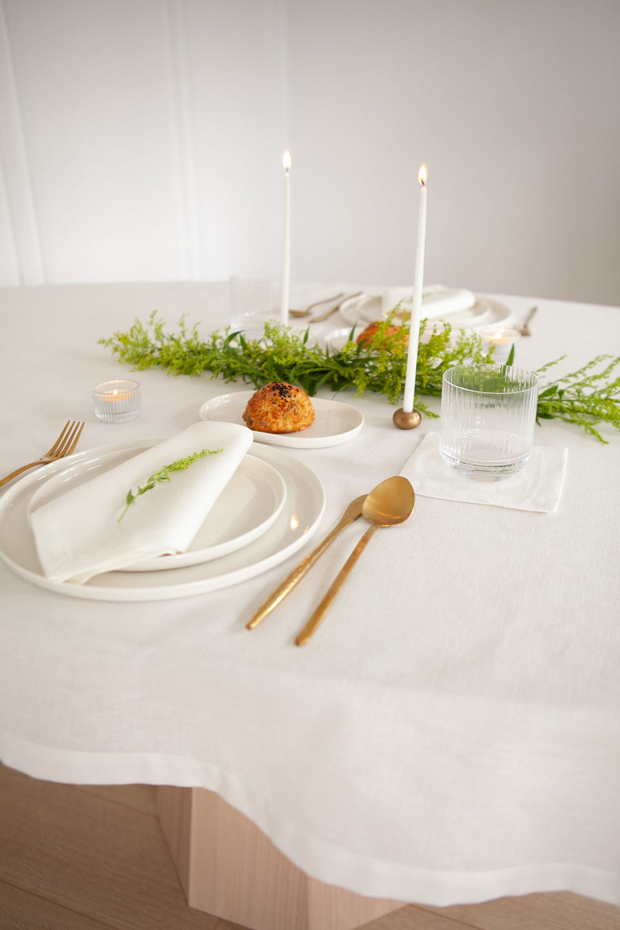 Keten Dokulu Krem Masa Örtüsü 1.40x2.40