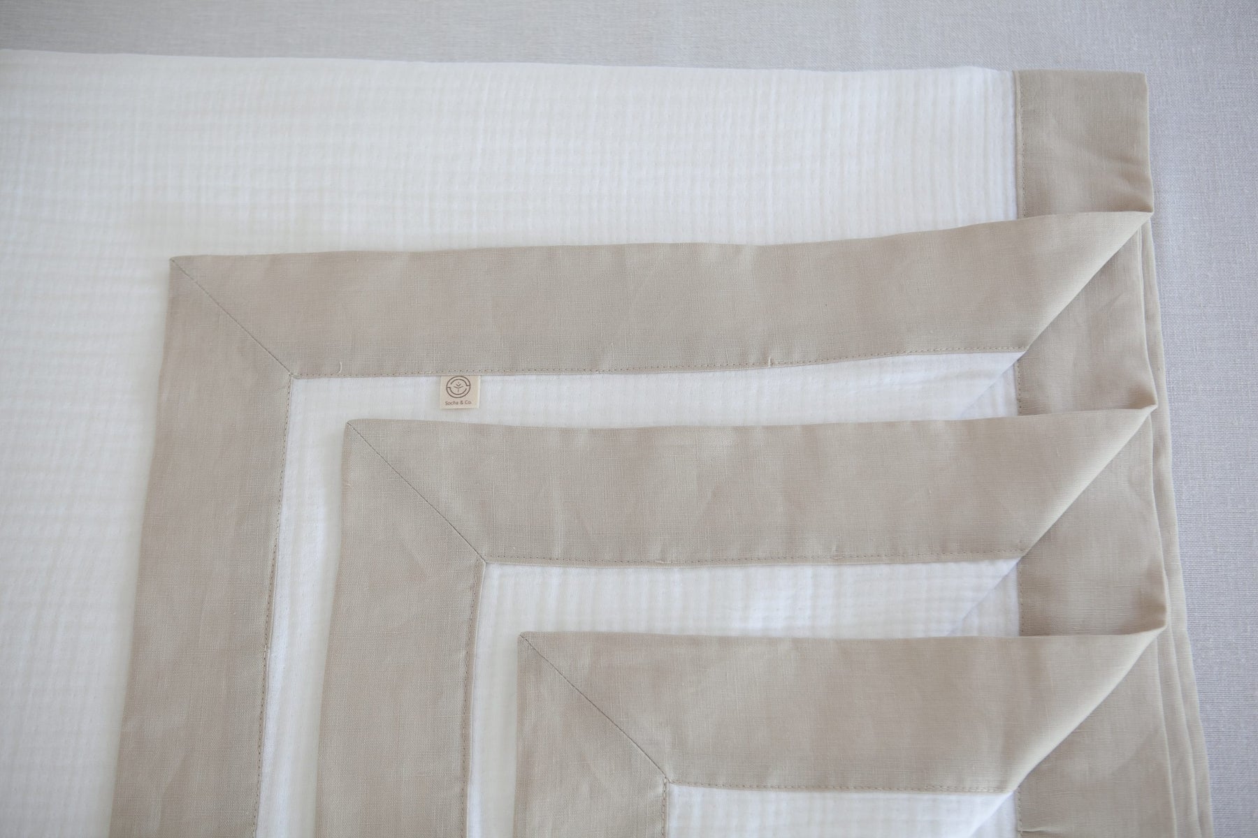 Vizon Renkli Bordürlü Müslin Pike