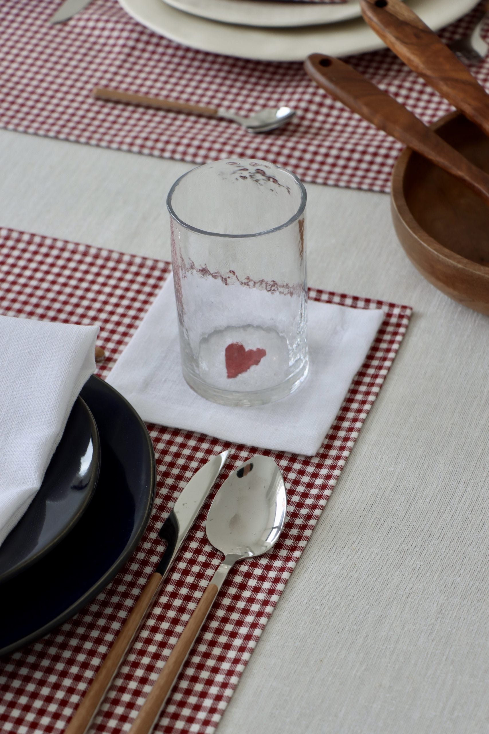 Kalp Nakışlı Bardak Altlığı 4’lü Set