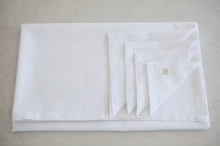 Keten Dokulu Beyaz Masa Örtüsü 1.40x2.40