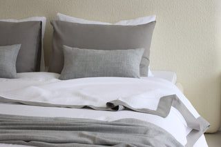 Gri Renkli Bordürlü Müslin Pike