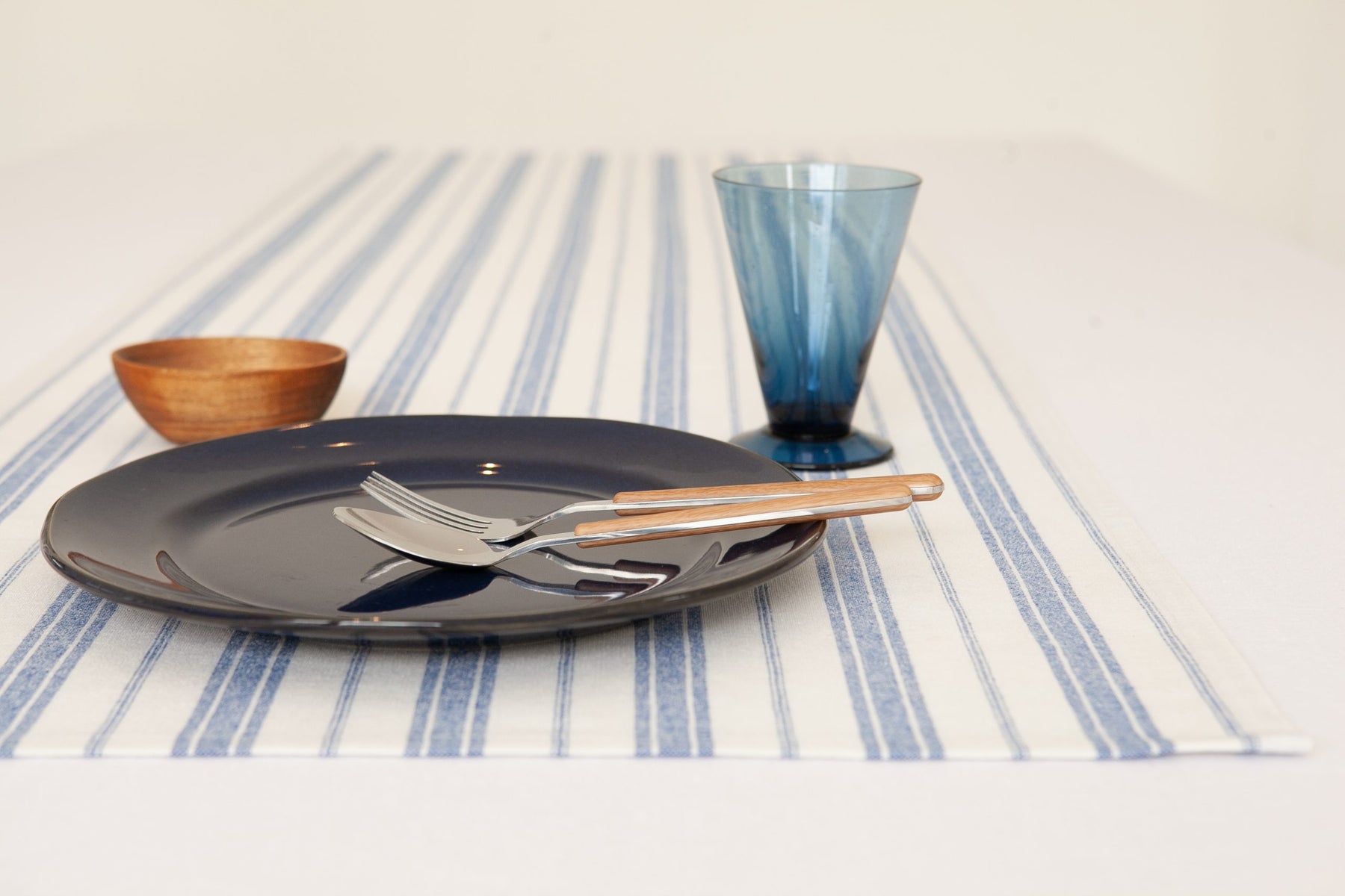 Mavi Çizgili Keten Runner