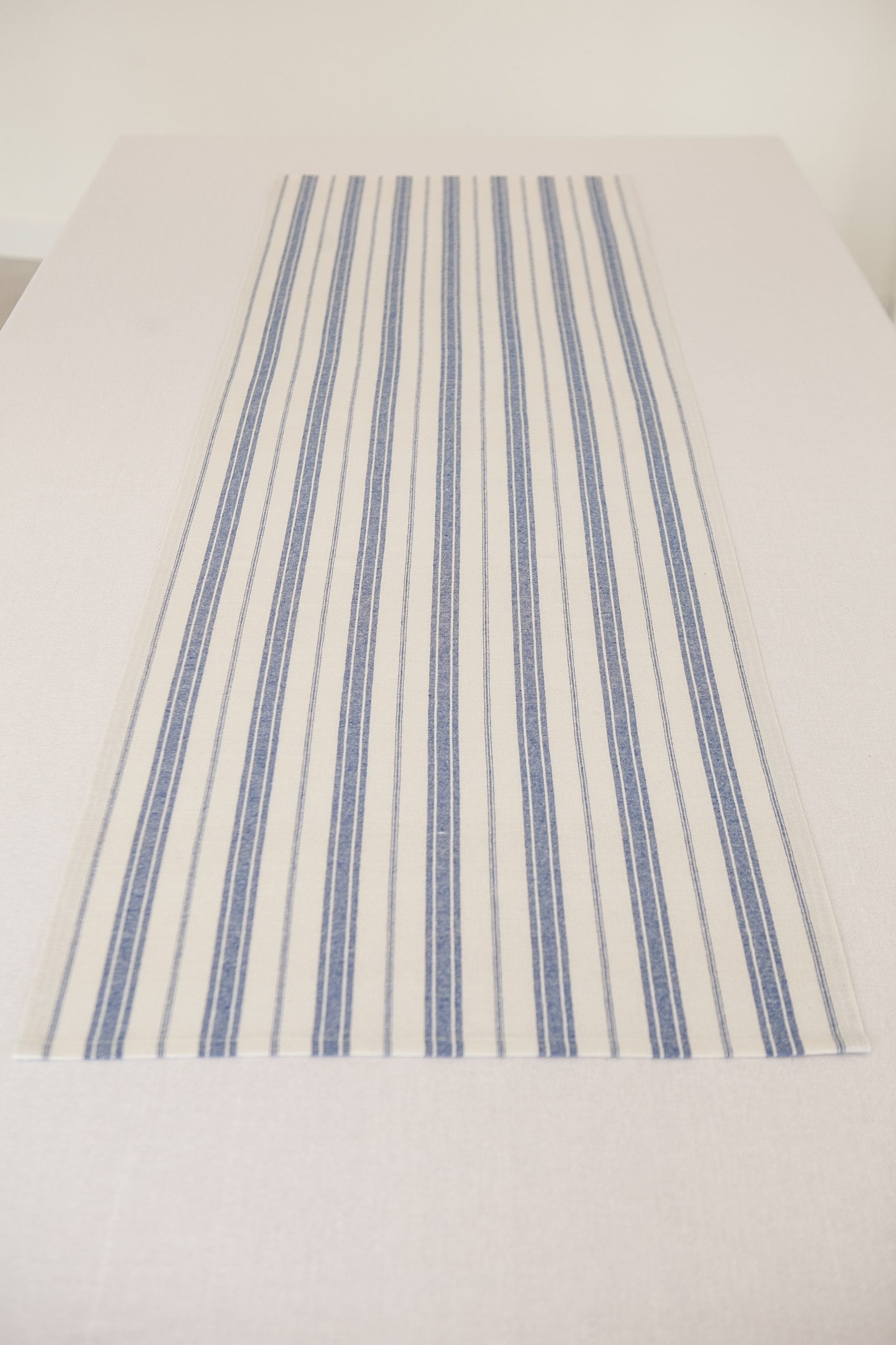 Mavi Çizgili Keten Runner