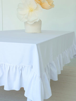 Geniş Fırfırlı Beyaz Masa Örtüsü 1.80x3.20