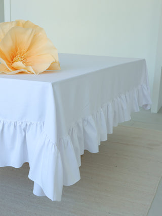 Geniş Fırfırlı Beyaz Masa Örtüsü 1.80x3.20