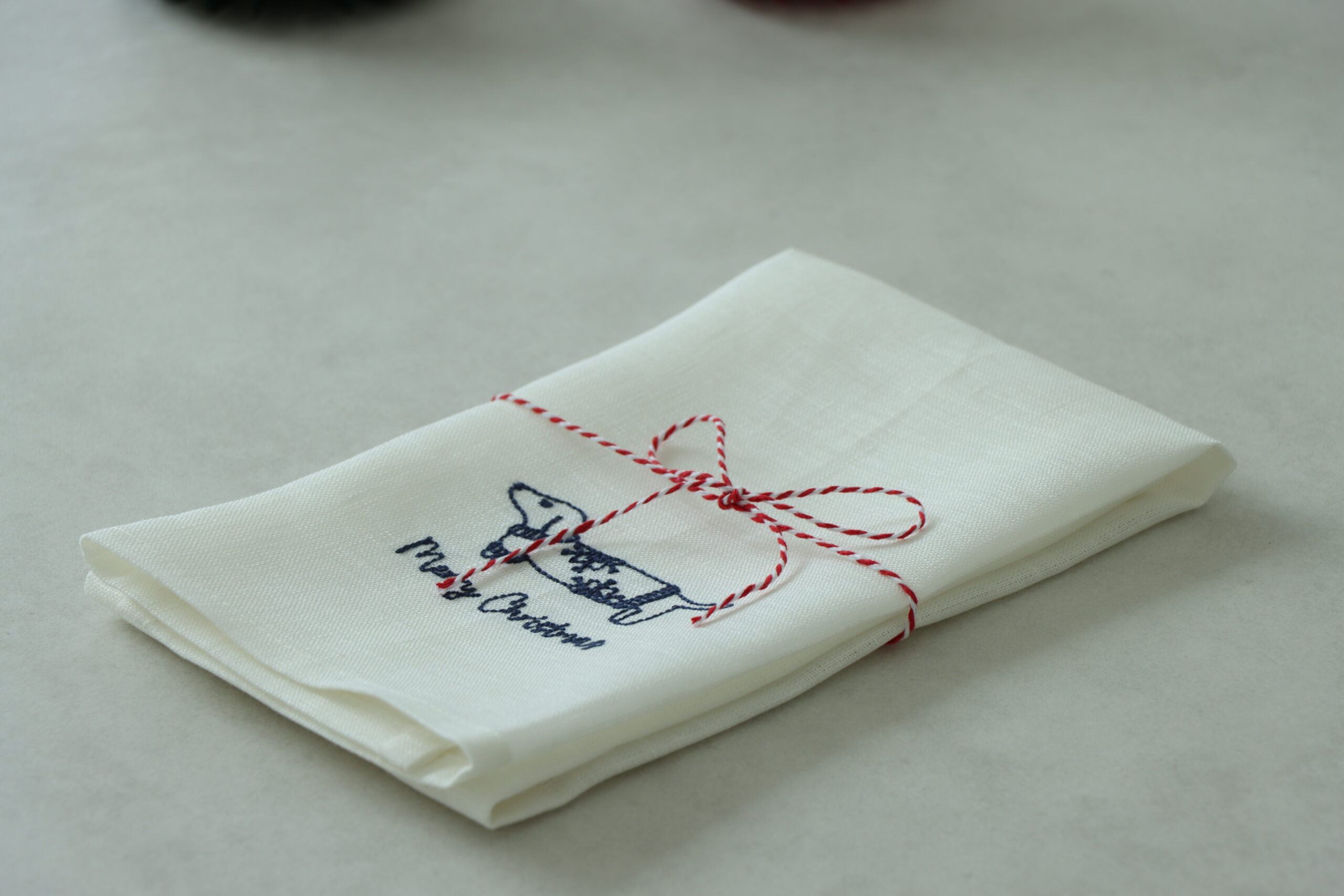 Köpek Nakışlı Keten Servis Peçetesi - Görsel 3