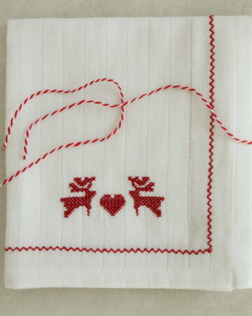 Geyik Ve Kalp Nakışlı Kurulama Peçetesi